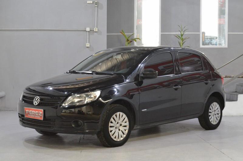 Volkswagen gol trend 1.6 nafta  puertas color negro