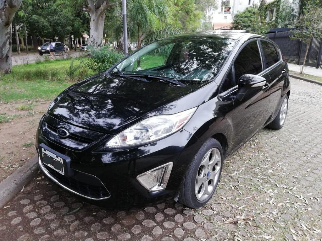 Ford Fiesta Titanium  Full