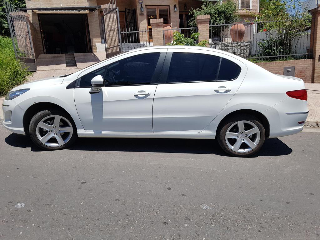 PEUGEOT 408 ALLURE CON NAVEGADOR