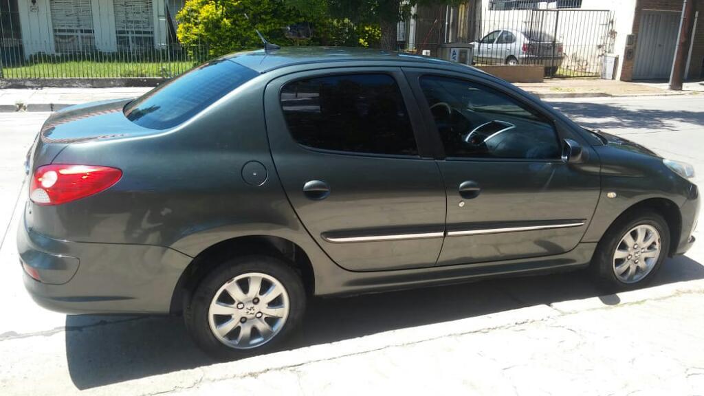 Vendo Peugeot 207 Compact  Gnc