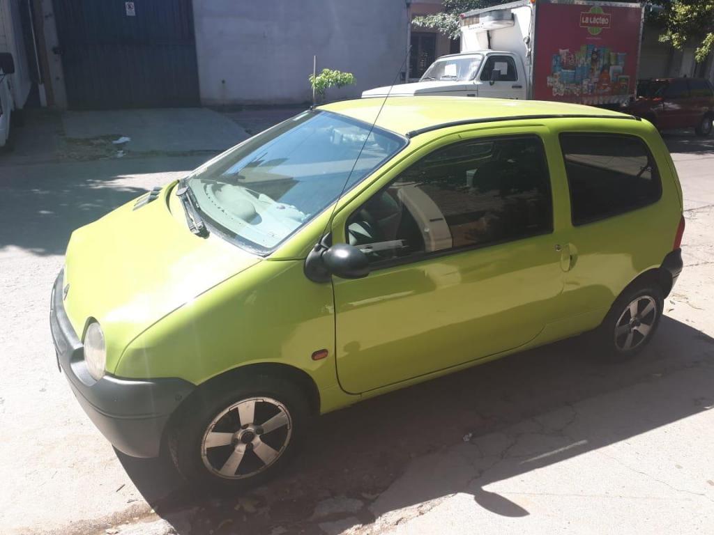 TWINGO CON AIRE IMPECABLE