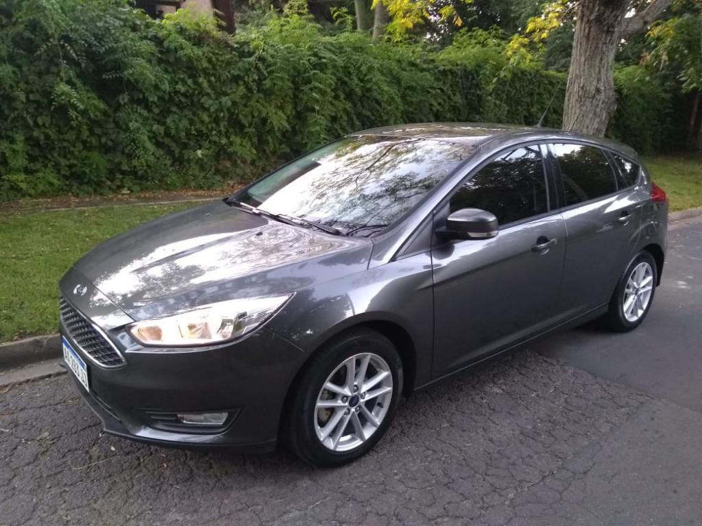 Ford Focus 1.6 S 