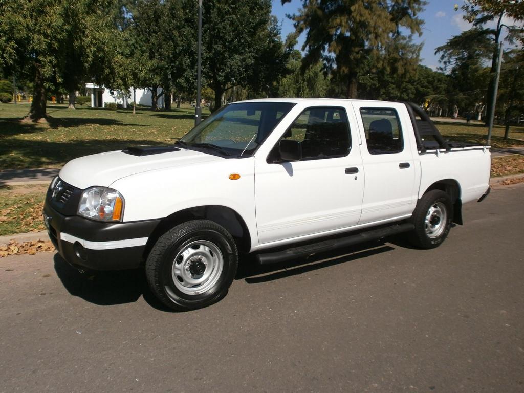 Nissan pick up  tdi impecable