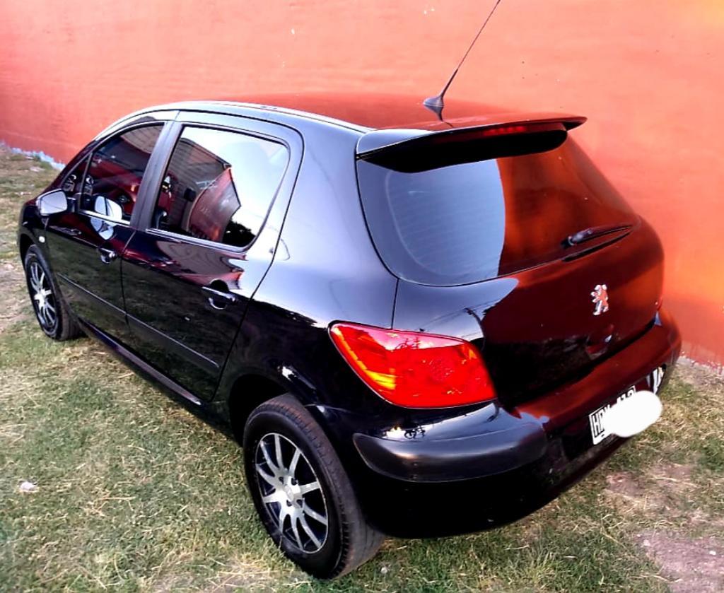 Peugeot 307 Xs Premium Hdi 5p Gomas Nvas