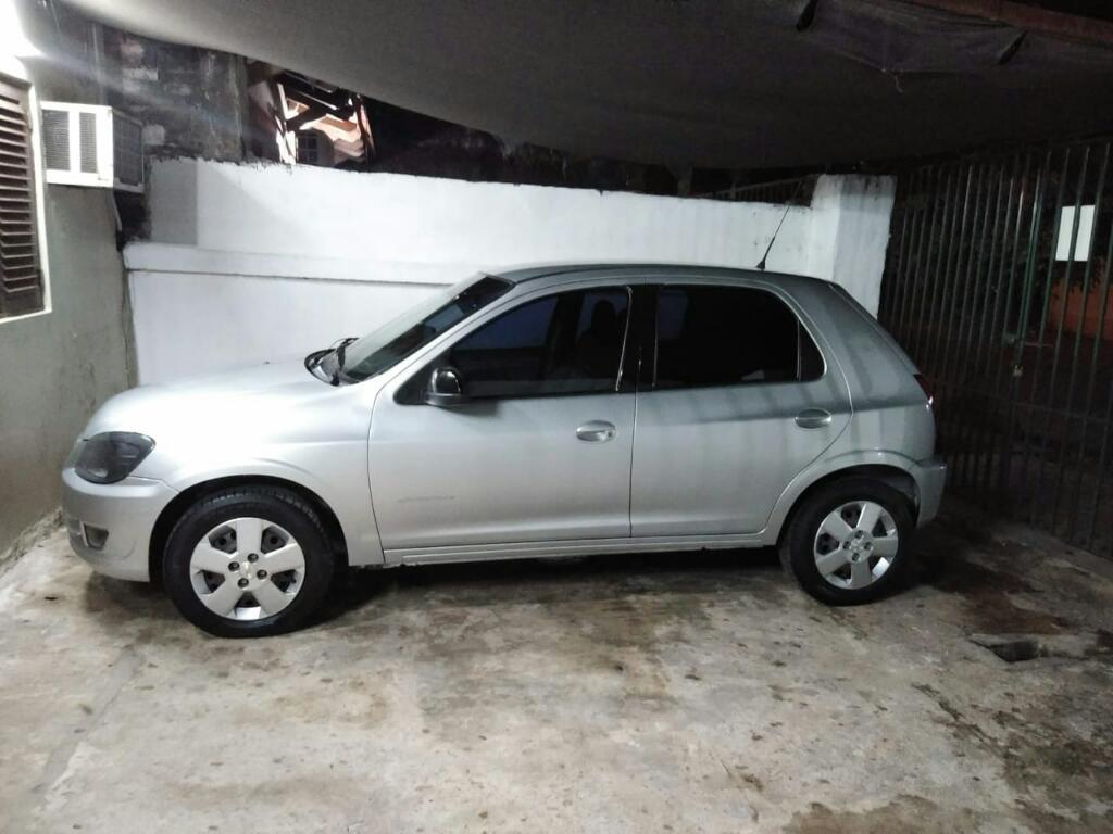 Vendo Contado Chevrolet Celta 