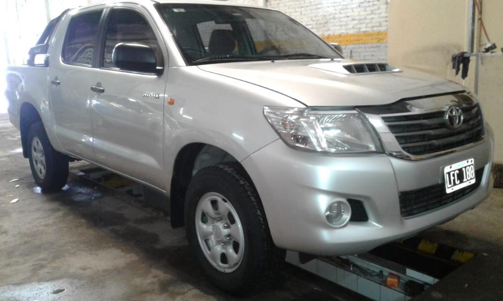Toyota Hilux Dx 2.5 Impecable