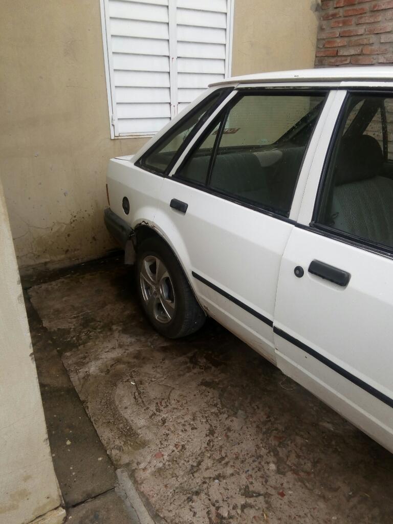 Vendo Escort Excelente Estado