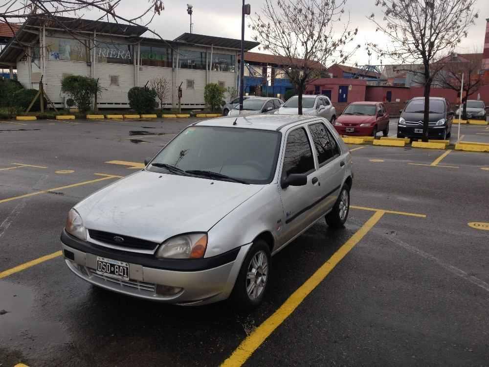 Ford Fiesta Sport Full 1.6L Año 