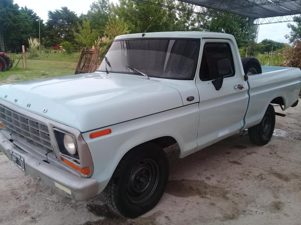 Vendo Ford f 100 mod 81