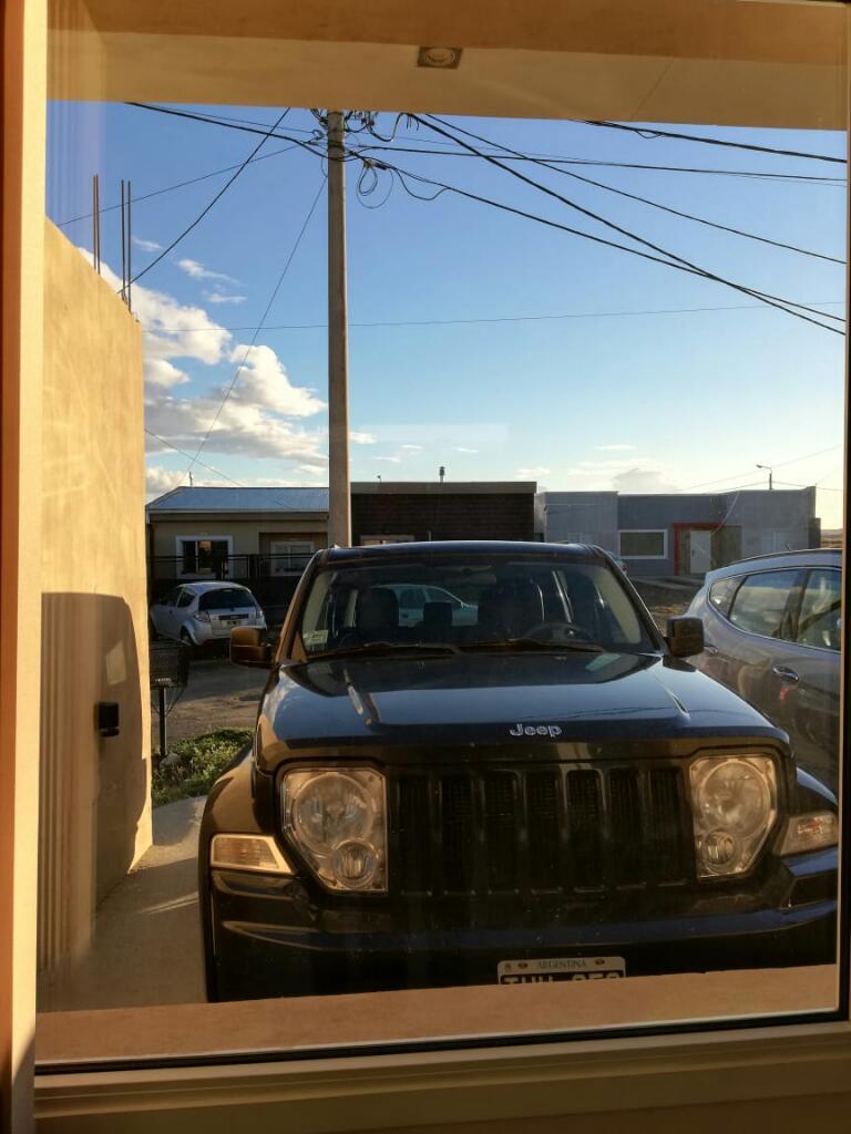 Vendo Jeep Cherokee Sport 