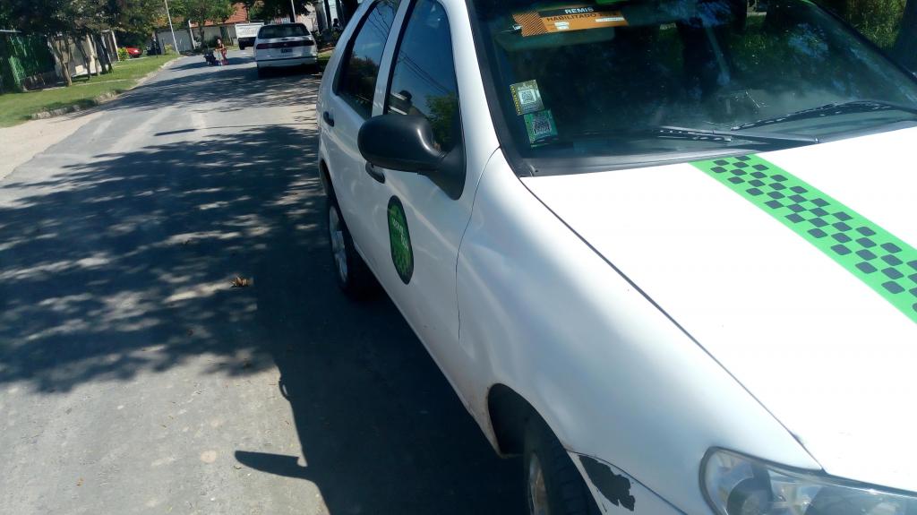 VENDO AUTO HABILITADO PARA REMS