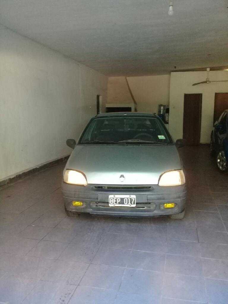 Vendo Renault Clio Mod 98
