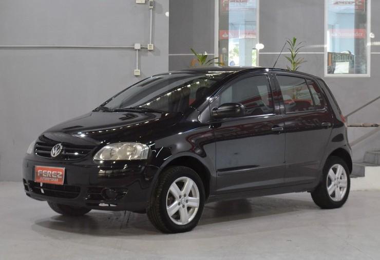 Volkswagen fox 1.6 con gnc  puertas color negro