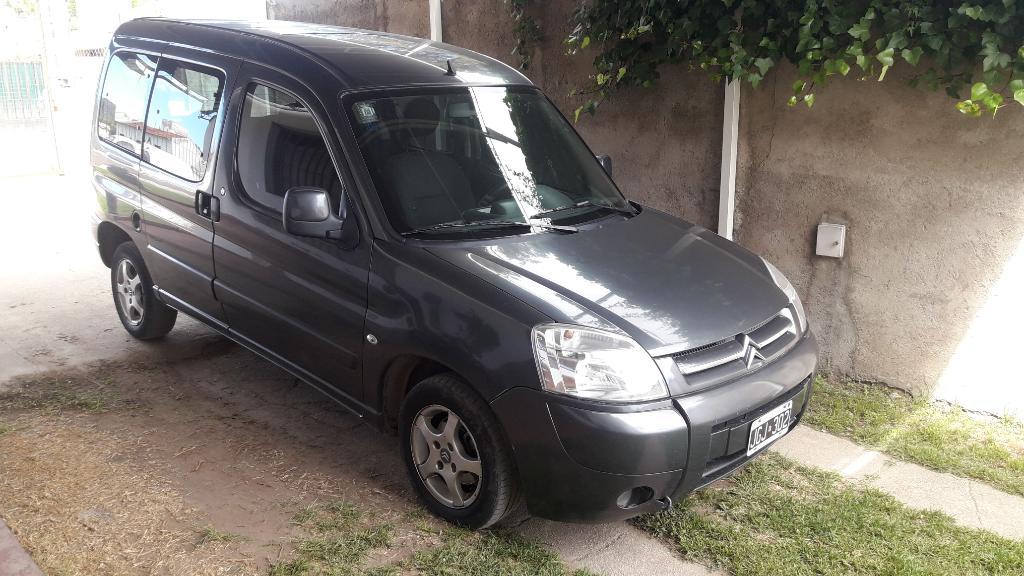 Berlingo Multicpace con Gnc Año 010