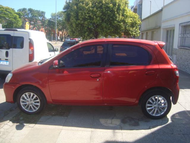 Toyota etios xls 1.5 5ptas 