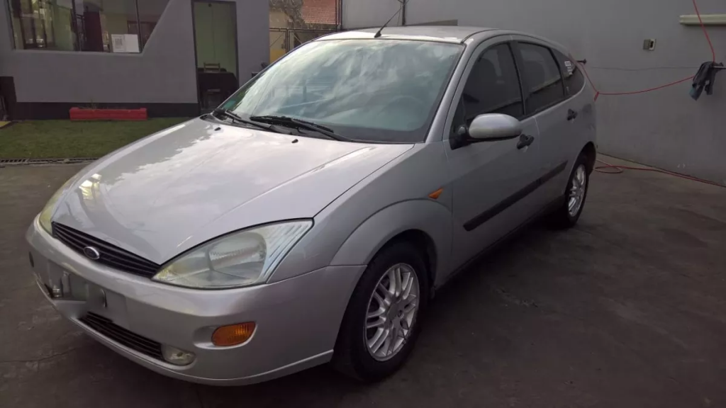 Ford Focus 1.8 I Ghia  km