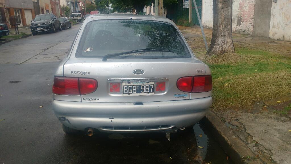 Vendo Ford Escort Full