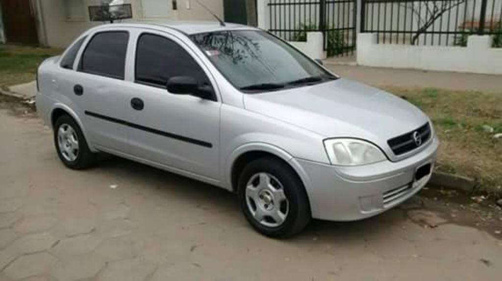 Vendo Corsa  con Gnc