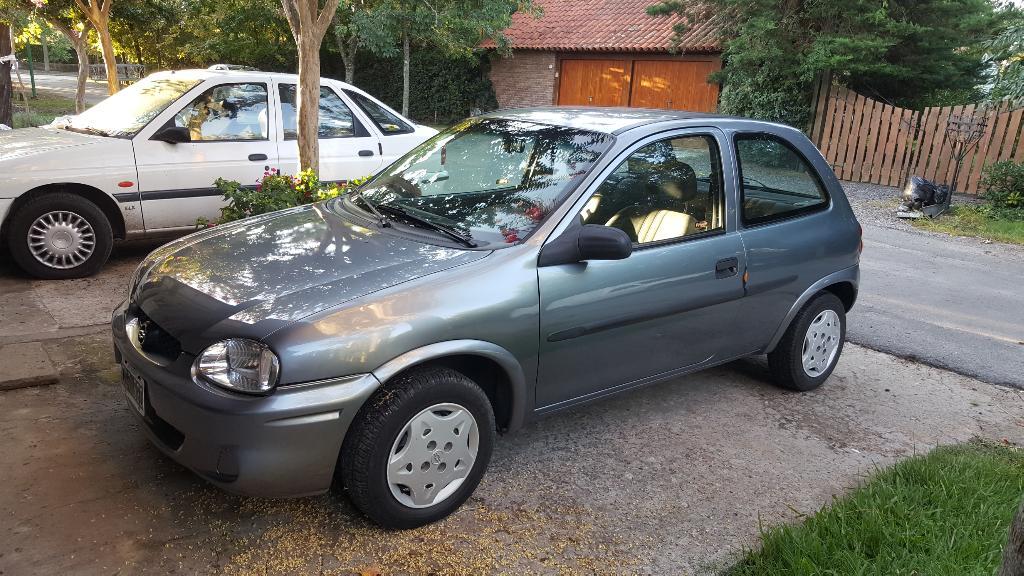 Chevrolet Corsa 3p