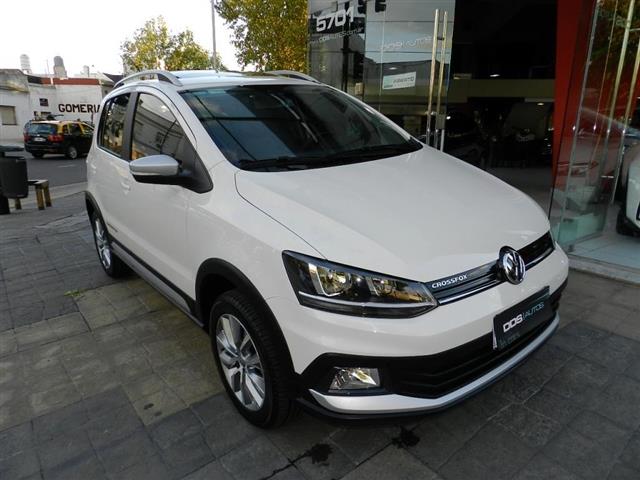 Volkswagen CrossFox 1.6 Highline 5P Cuero