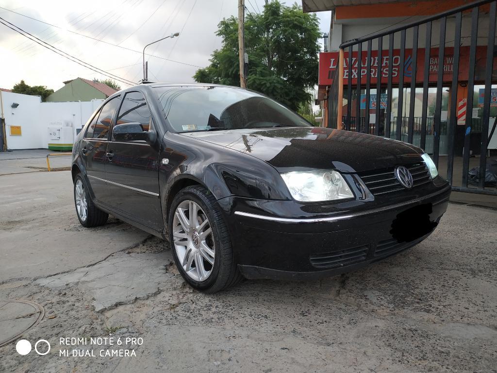 Hermoso Vw Bora 1.8t con Accesorios