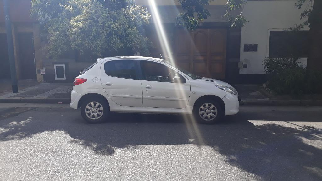 Peugeot 207 Diesel Full