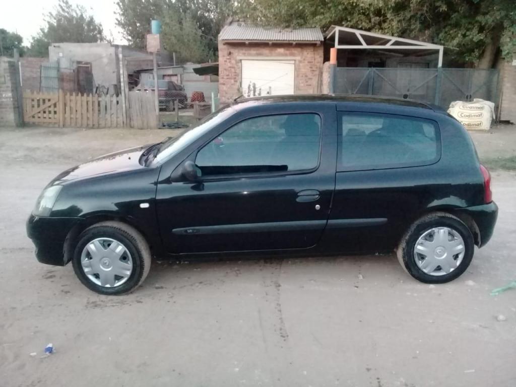 Vendo clio  titular vtv al dia full 