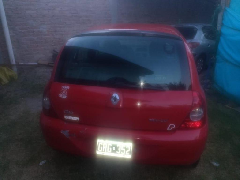 vendo clio 2 perfecto estado modelo 