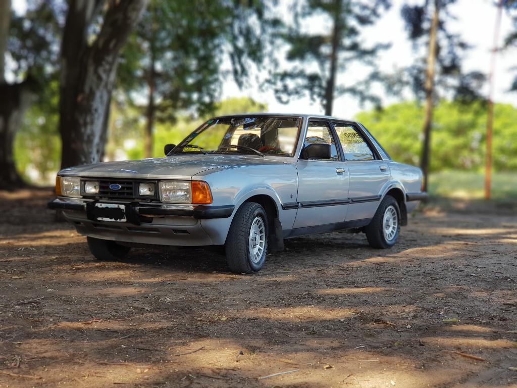 Vendo Ford Taunus