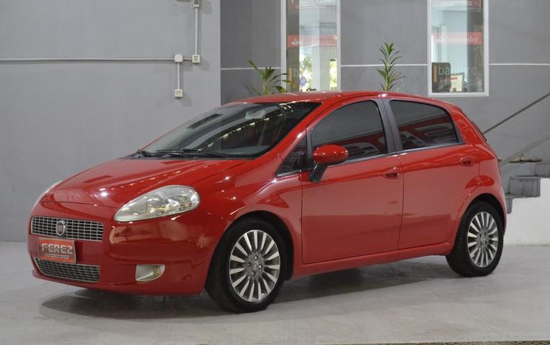 Fiat Punto elx 1.4 con gnc  puertas color rojo