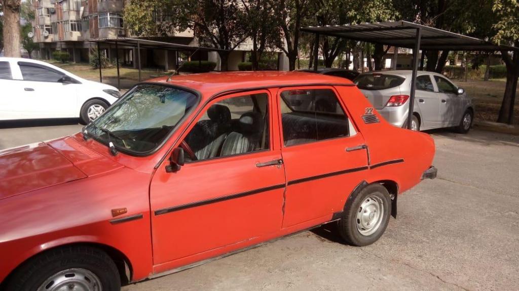 R 12 Dacia IMPECABLE año  Nafta y GNC