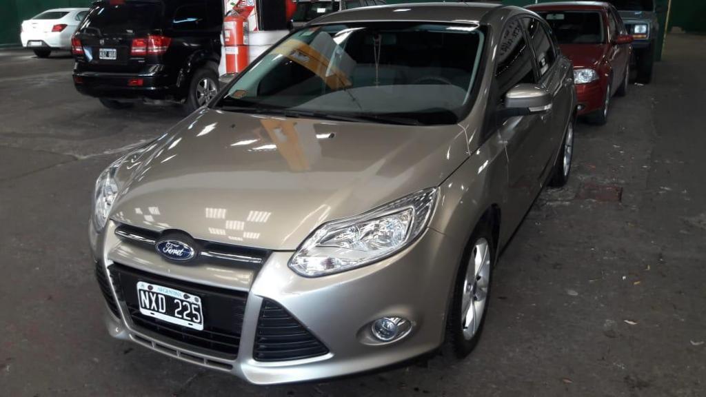 ford focus impecable km