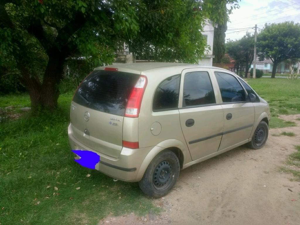 Vendo Meriva  con Gnc