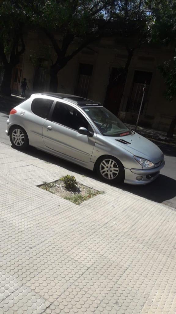 Vendo o permuto por menor valor 206 xs premium