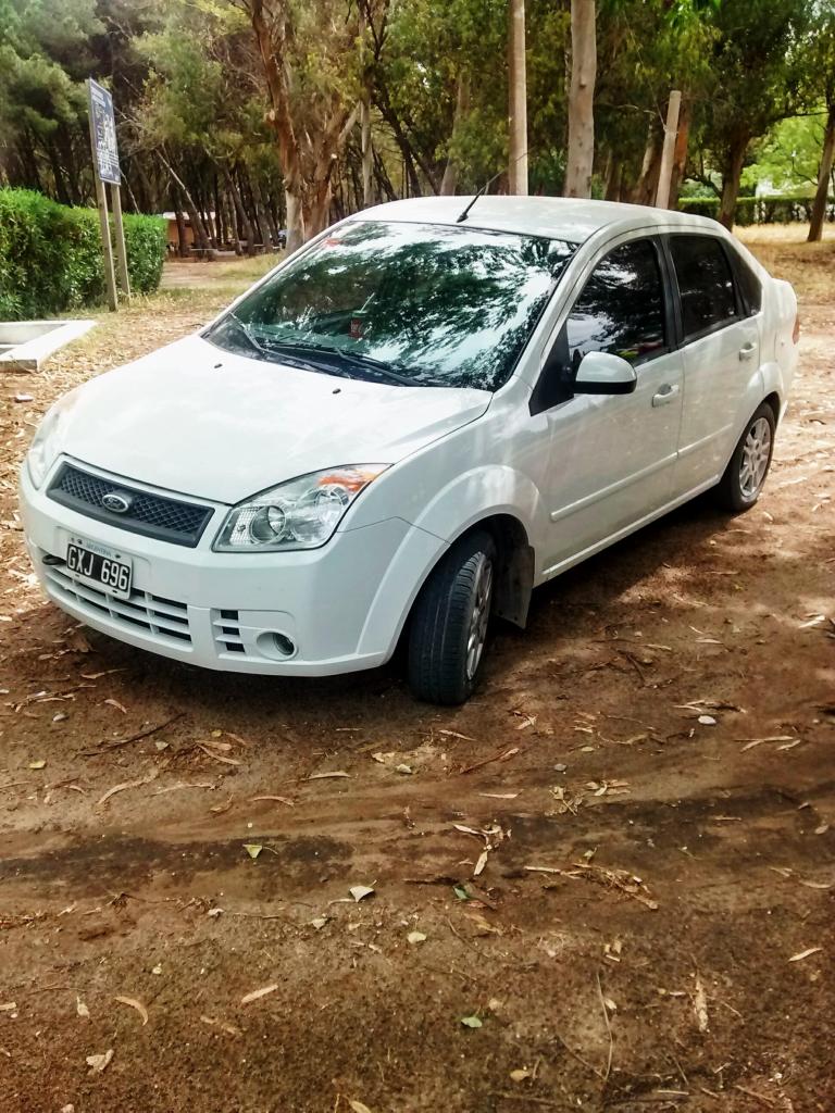 Vendo o permuto por utilitario Partner, Kangoo o Berlingo.