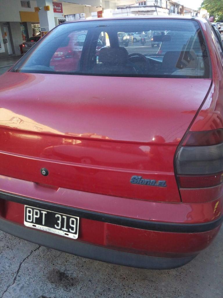 Fiat Siena Rojo