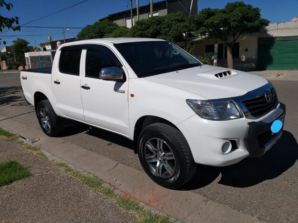 Toyota Hilux 2.5 Dx Pack x4 Full