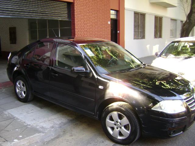 Volkswagen Bora  Trenline 115 CV. Automático Full