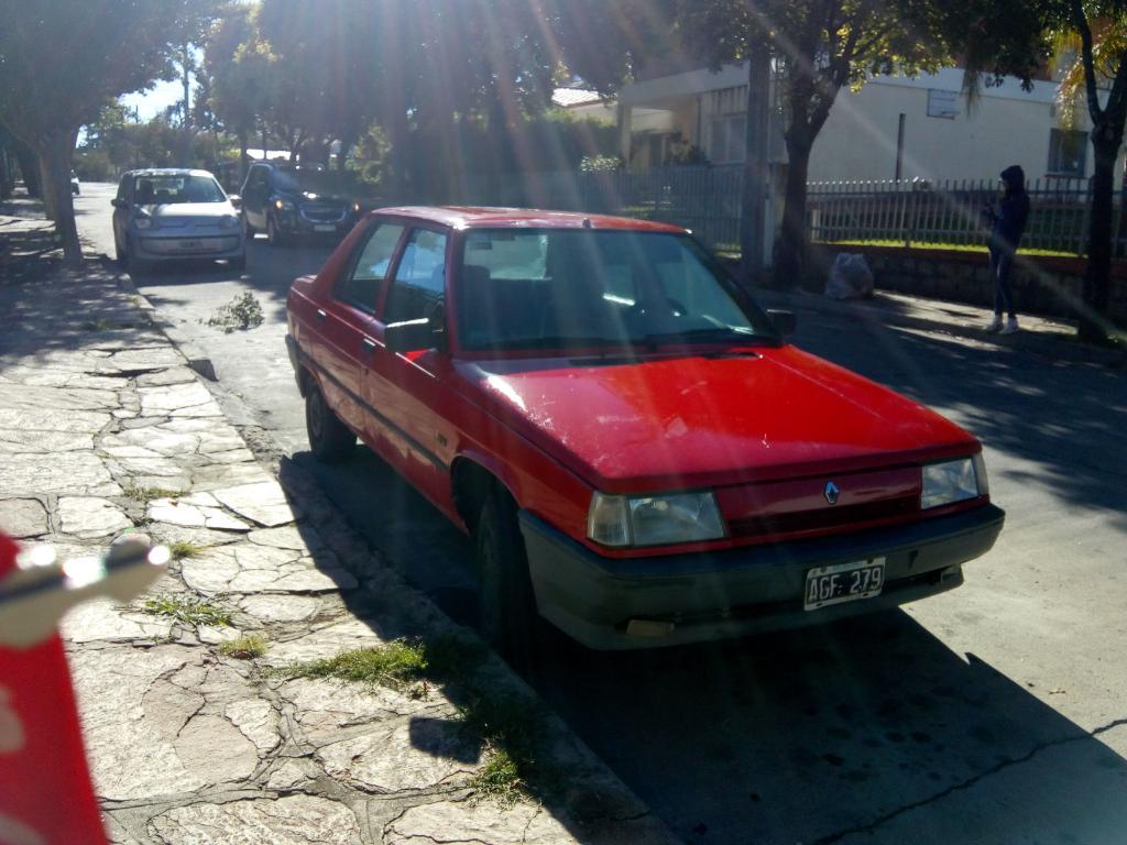 Renault 9 Año 