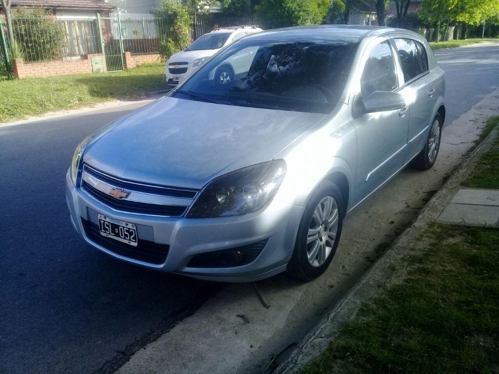 VECTRA GLS 2.0 5 P.  IMPECABLE  KM REALES
