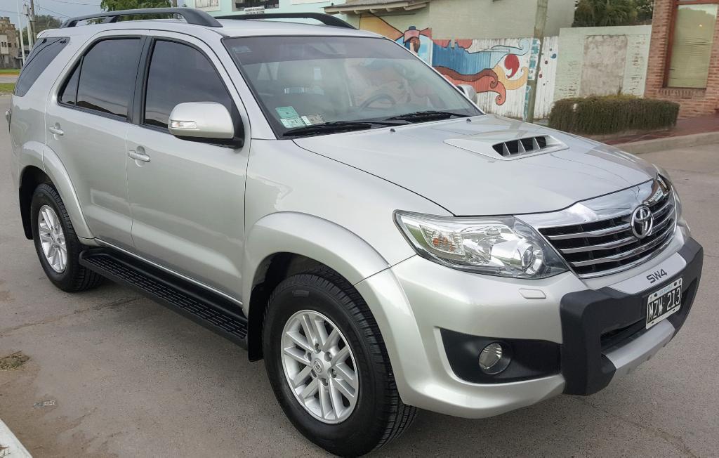 Toyota Hilux Sw4 3.0 Tdi 4x4