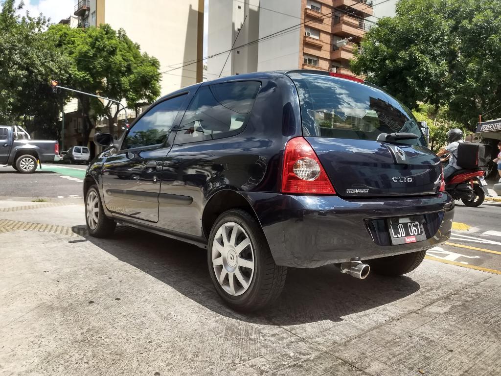 Renault Clio v 