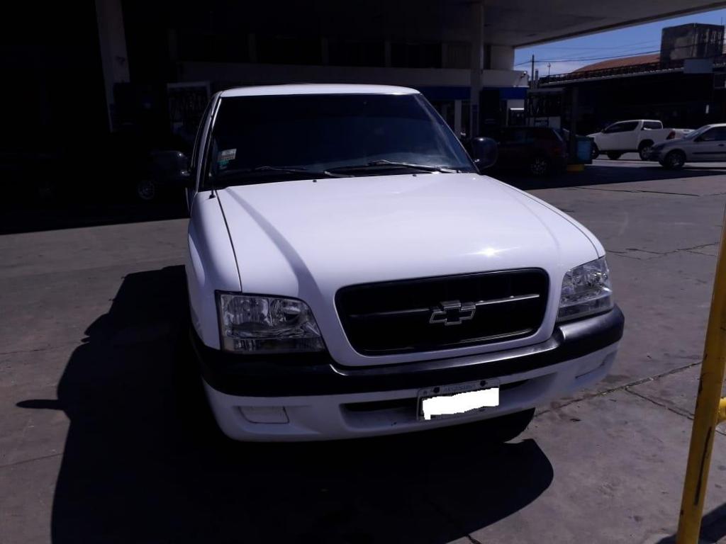 Camioneta Chevrolet S10. Modelo  con MWM