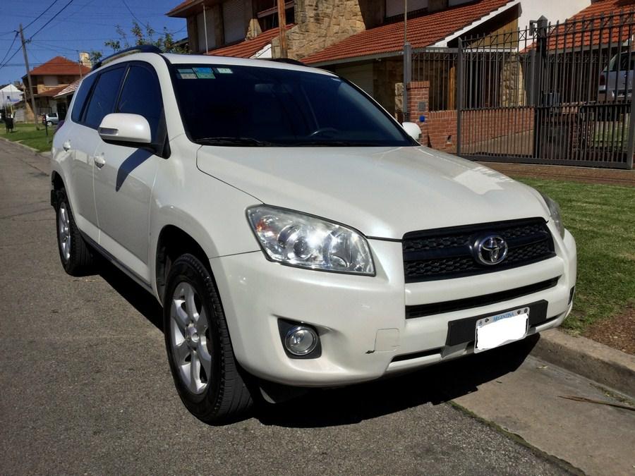 TOYOTA RAV  IMPECABLE