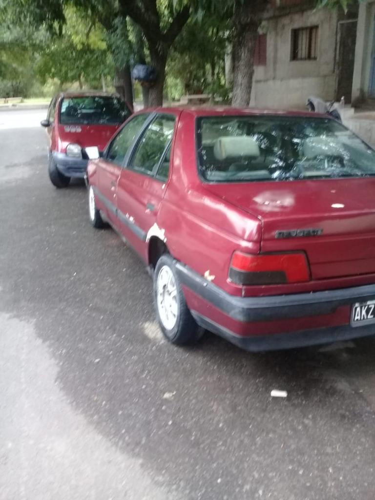 VENDO PEUGEOT 405 MOD. 94