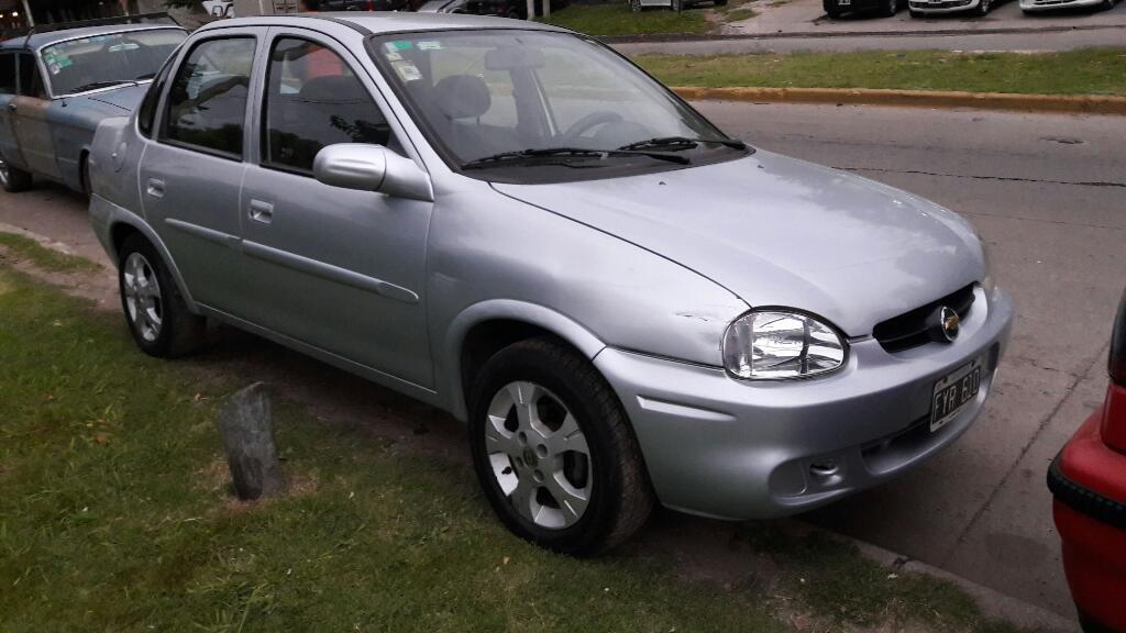 Vendo Corsa con Gnc