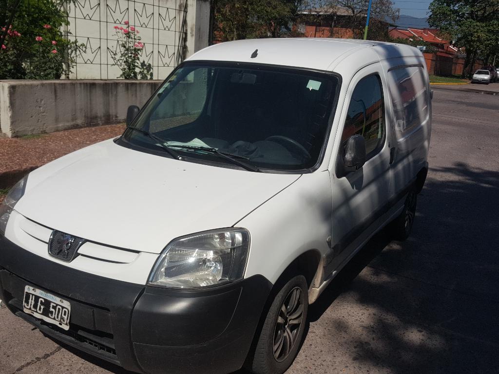 Vendo Peugeot Partnet 1.4 Nafta