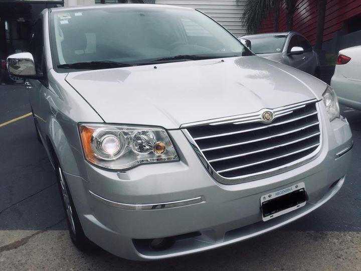 Chrysler town Country limited 
