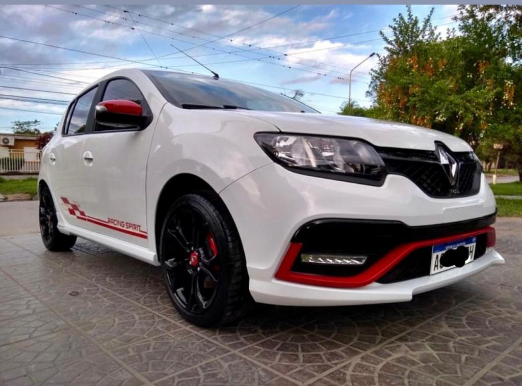 Sandero rs Racing Spirit impecable  km