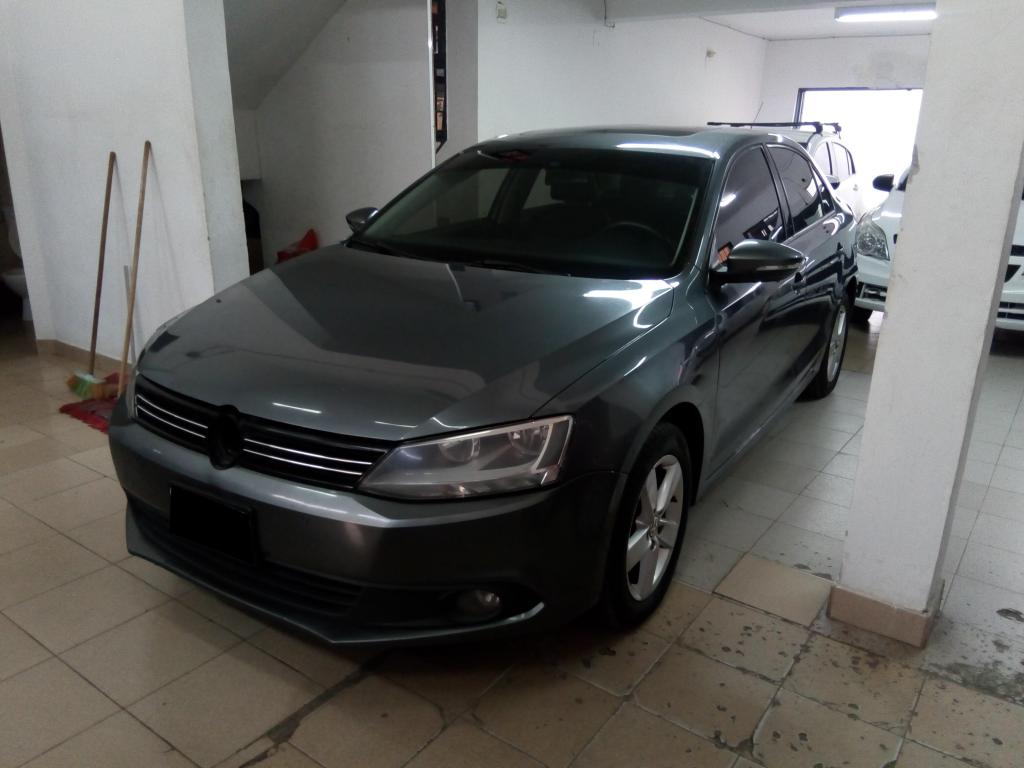 VOLKSWAGEN VENTO  HP LUXURY L/11